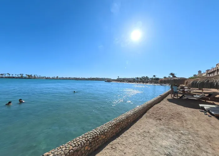 Szálloda New With Sea View And Private Access 82m Gurdaka